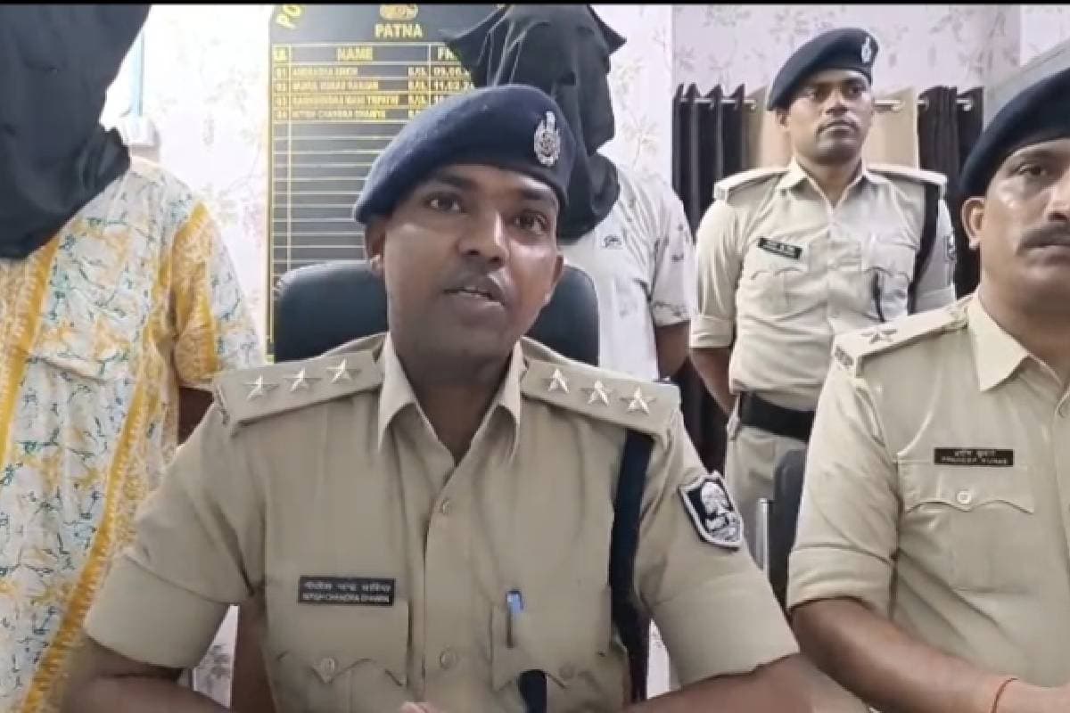 डिजिटल अरेस्ट कर 78 वर्षीय महिला से की थी 2.66 करोड़ रुपये की ठगी, दो साल बाद साइबर पुलिस ने हुगली से दबोचा