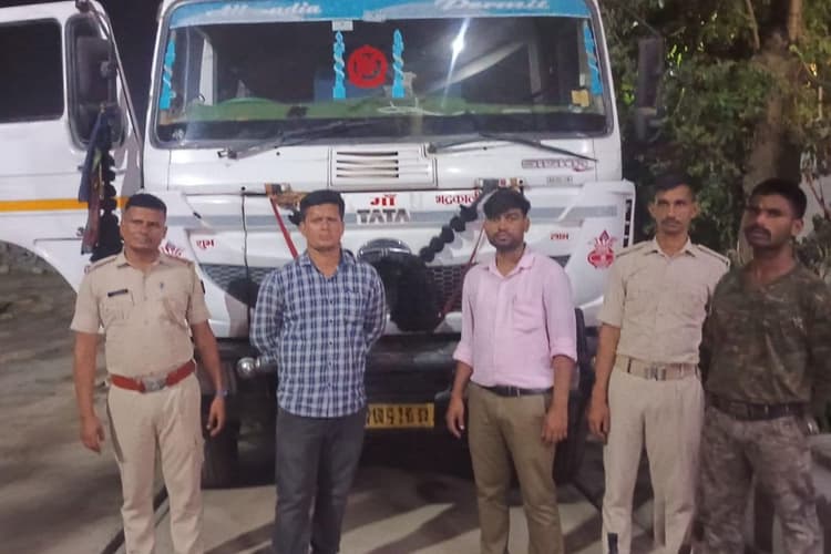 खनन विभाग की कार्रवाई: पत्थर लदा हाईवा जब्त, पुलिस को धमकी देने वाला इंट्री माफिया का गुर्गा धराया,