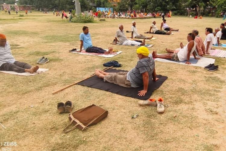 आरा में अंतर्राष्ट्रीय योग दिवस को लेकर तैयारियां तेज, 21 जून से पहले पतंजलि समिति ने शुरू किया विशेष शिविर