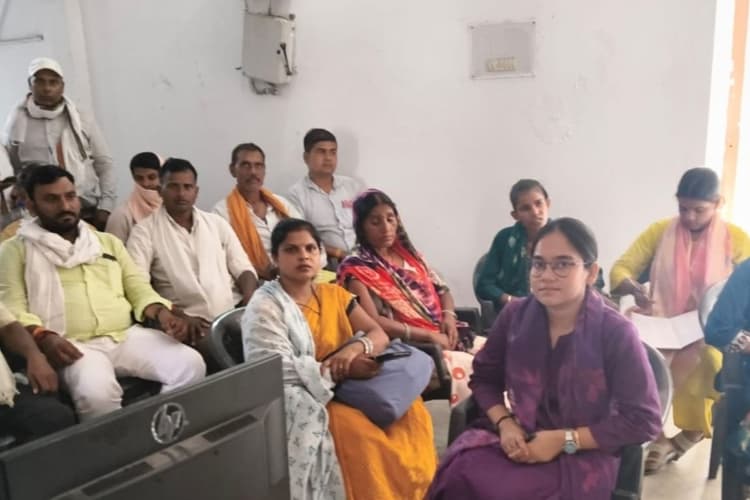 रोहतास के नोखा में PM किसान 23वीं किस्त में लाइव प्रसारण, किसानों को e-KYC और भू सत्यापन पर किया गया जागरूक
