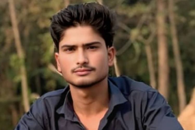 मीरगंज में फंदे से लटका मिला BSNL कर्मी का शव, परिजनों ने जताई हत्या की आशंका