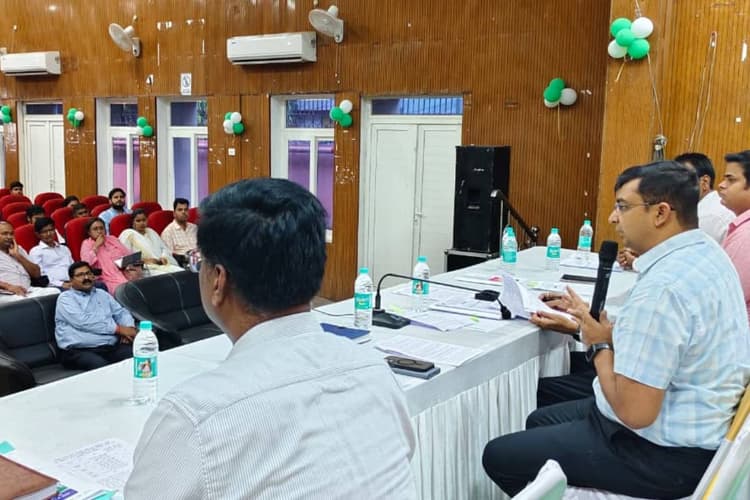 सिपाही भर्ती परीक्षा को लेकर नालंदा प्रशासन अलर्ट, 23 केंद्रों पर 63 हजार से अधिक अभ्यर्थी देंगे परीक्षा