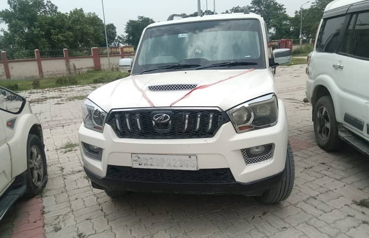 यूपी से बिहार लाई जा रही थी शराब की खेप, नौतन पुलिस ने कार समेत तस्कर को दबोचा