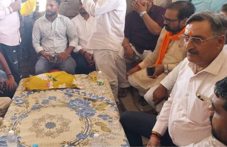 ‘कितने भरत तिवारी को मारोगे’, न्याय मिलने तक जारी रहेगा आंदोलन, सुप्रीम कोर्ट के वरिष्ठ अधिवक्ता अनिल मिश्रा ने सरकार को घेरा