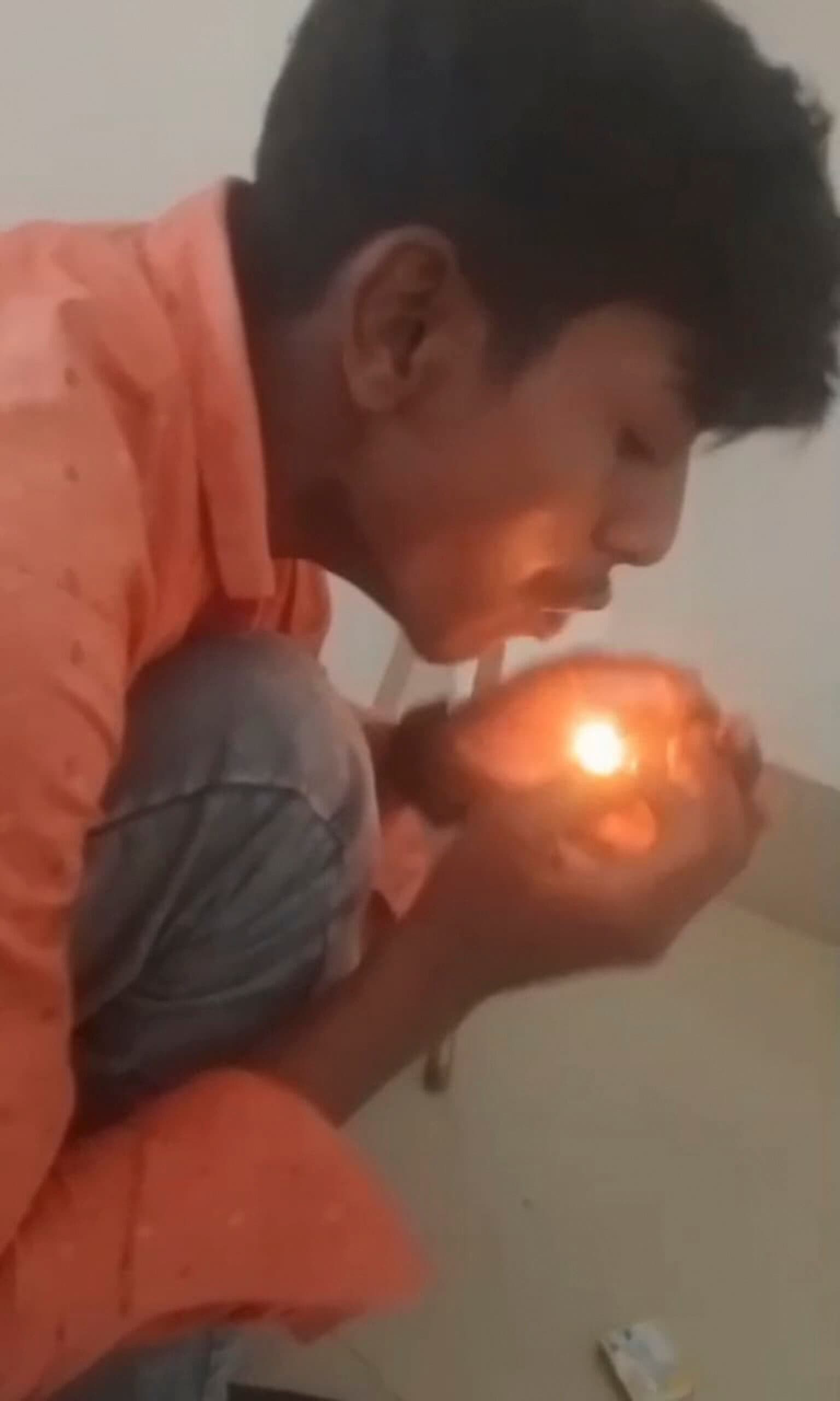 अमडंडा थाना में ड्रग लेते युवक का वीडियो वायरल, पुलिस पर 32 हजार लेकर छोड़ने का आरोप, एसएसपी ने दिया जांच का आदेश
