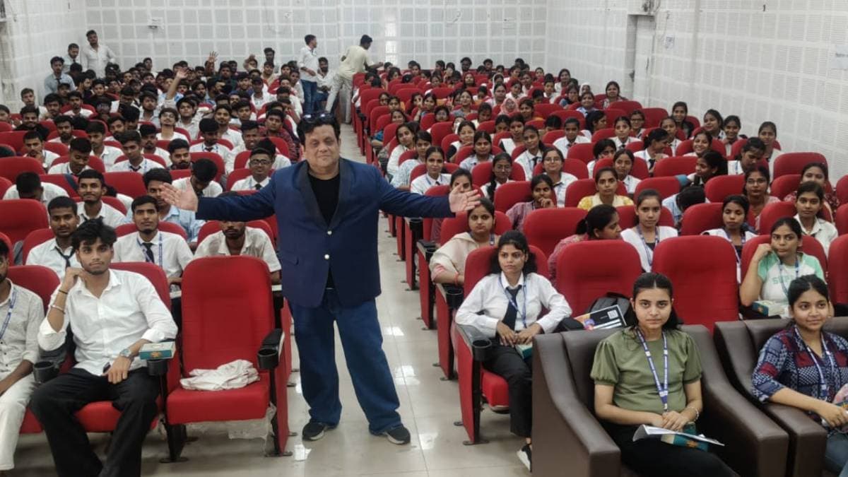 सासाराम के एसपी जैन कॉलेज में नवाचार पर वर्कशॉप, छात्रों को ऐप डेवलपमेंट व स्किल की दी जानकारी