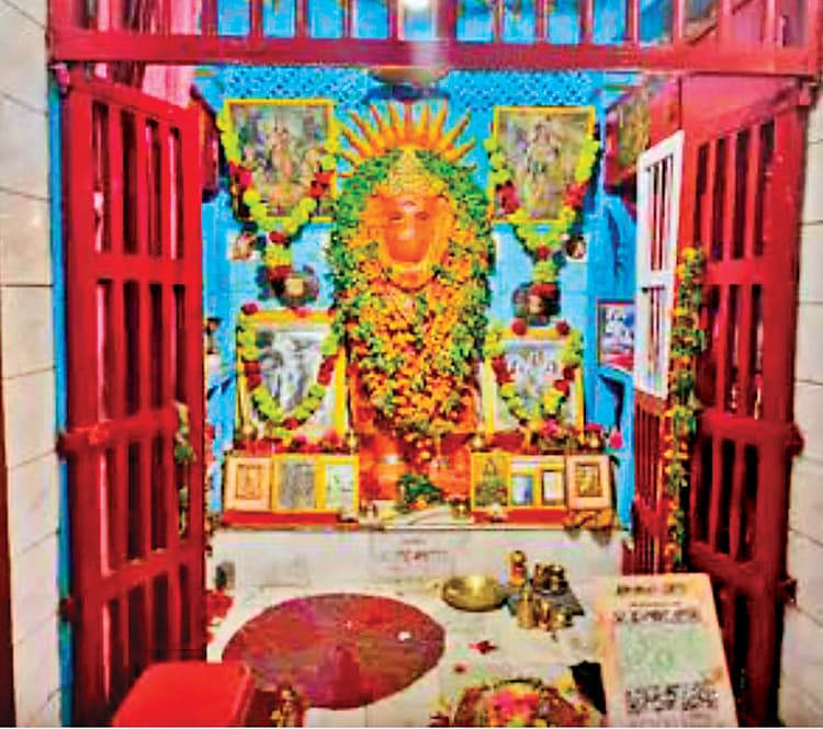 नवादा दर्शन: लाखों की आस्था का केंद्र संकटमोचन मंदिर, मन्नत पूरी होने पर बंटती है शिरनी
