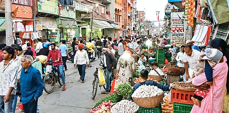 Kaimur News. कैमूर में सोने के भाव में 3438 रुपये की गिरावट, सब्जियां भी सस्ती