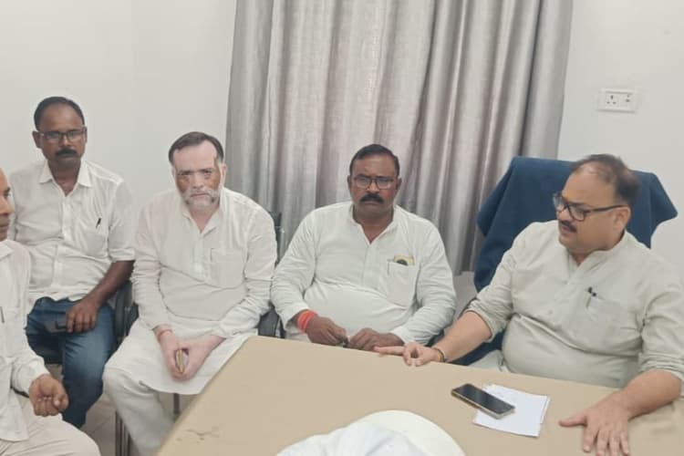 गोरौल को मिलेगी नई सौगातें, विधायक ने विकास कार्यों का दिया ब्यौरा