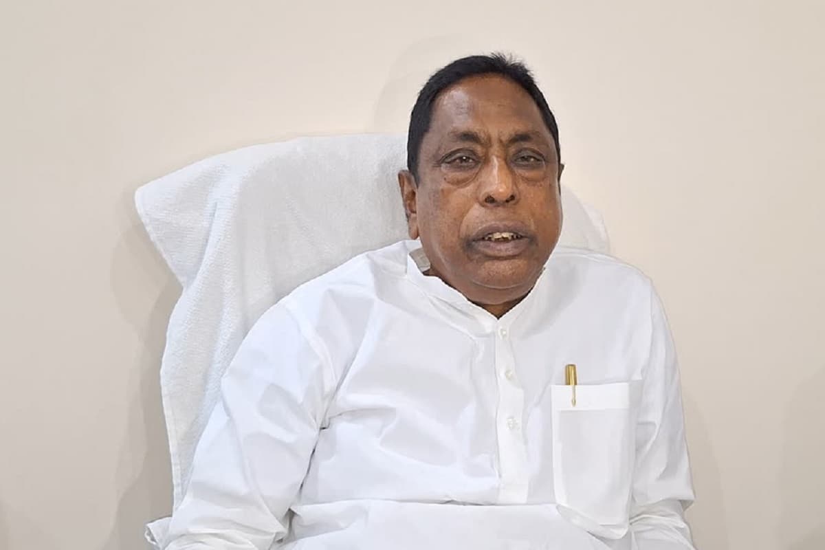 दिल्ली में अधीर रंजन चौधरी से मिले आलमगीर आलम, पार्टी की मजबूती पर की चर्चा