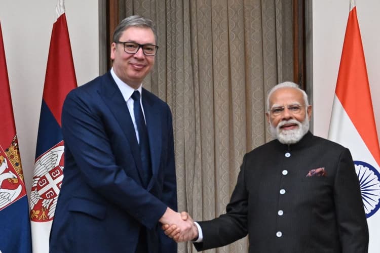 दुनिया का दूसरा सबसे लंबा नेता, 6 फुट 6 इंच है कद, पीएम मोदी की जमकर की तारीफ, जानें कौन हैं ये?