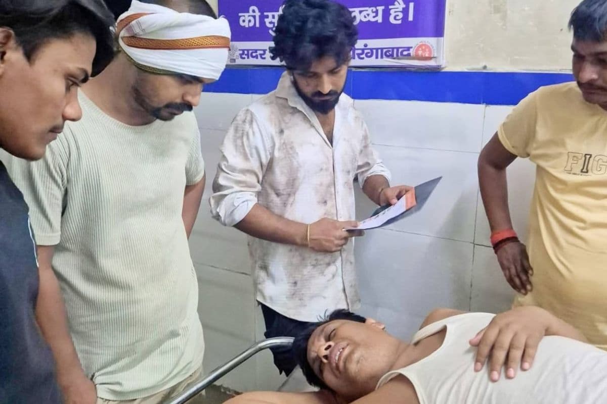 औरंगाबाद में राजद नेता सुनील कुमार यादव पर देर रात जानलेवा हमला, घर में घुसकर बदमाशों ने की पिटाई