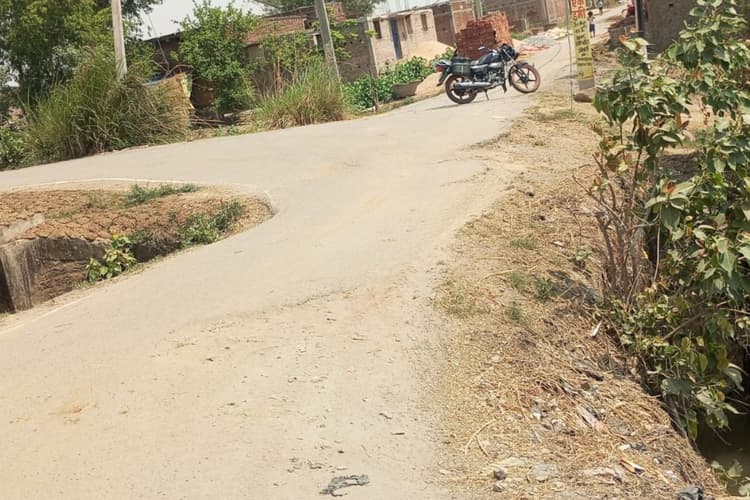 औरंगाबाद में टूटा मुख्य कैनाल डायवर्सन, सुरक्षा दीवार नहीं होने से हादसे का खतरा