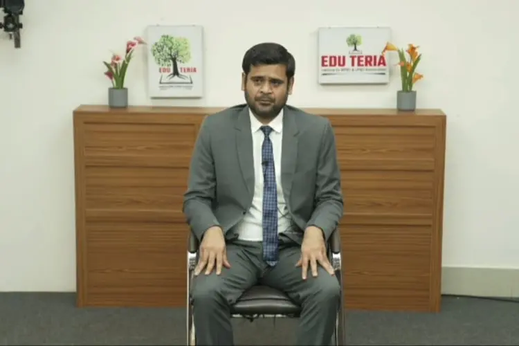 कैमूर के शिवम कुमार बने BDO: तीसरे प्रयास में मिली सफलता, रिटायर्ड शिक्षक के बेटे ने बढ़ाया जिले का मान