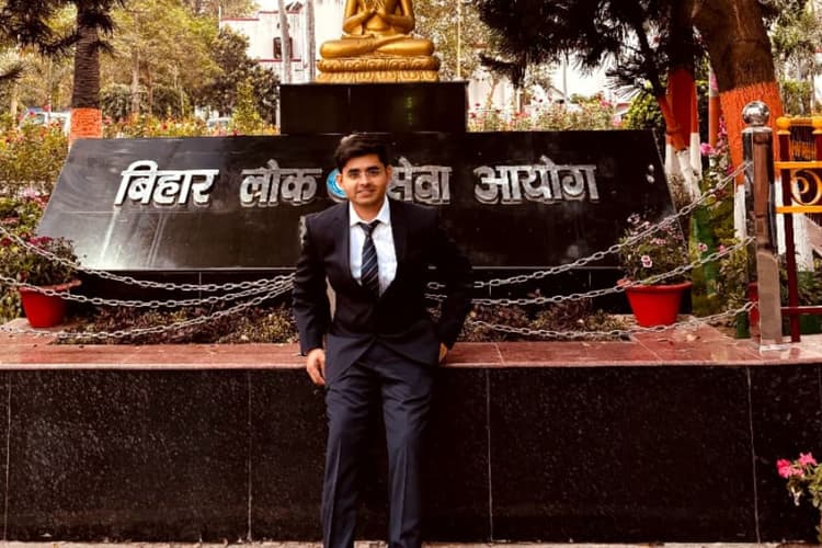 तीन बार हुए फेल, लेकिन नहीं मानी हार, चौथे प्रयास में गया जी के विकास कुमार बने RDO