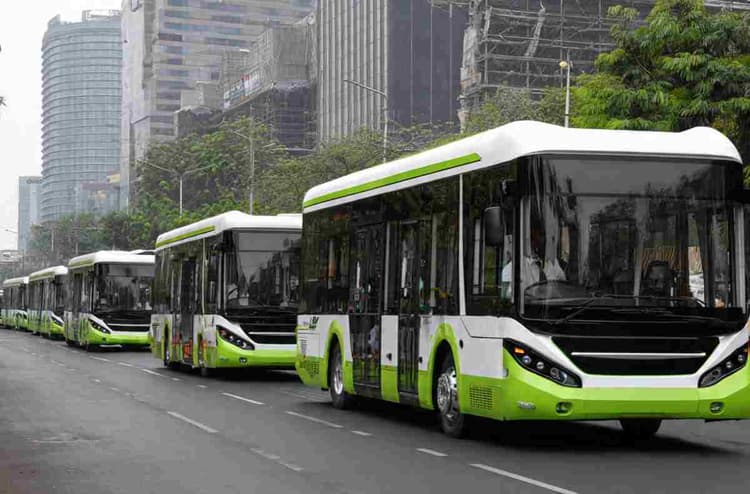 Bihar E-Bus Service: लो भैया एक और बड़ी खुशखबरी, इन 6 शहरों में दौड़ेंगी 400 इलेक्ट्रिक बसें