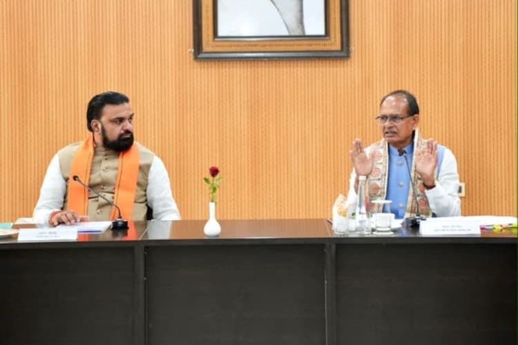 30 जून से पहले मिलेगी मनरेगा की राशि, बिहार की जीविका दीदियां बनेंगी लखपति, केंद्र और राज्य सरकार ने दिए ये भी गिफ्ट