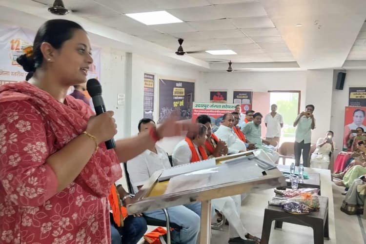 बेतिया: 'मेडल लाओ, नौकरी पाओ' योजना से खिलाड़ियों को मिल रहा बढ़ावा– श्रेयसी सिंह