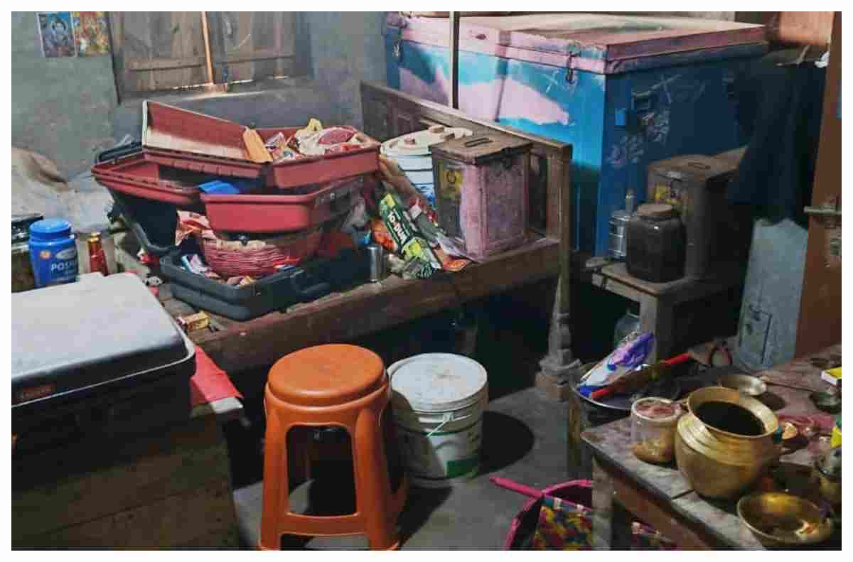 दरभंगा: दरवाजा जलाकर घर में घुसे चोर, जेवर और नकदी लेकर हुए फरार