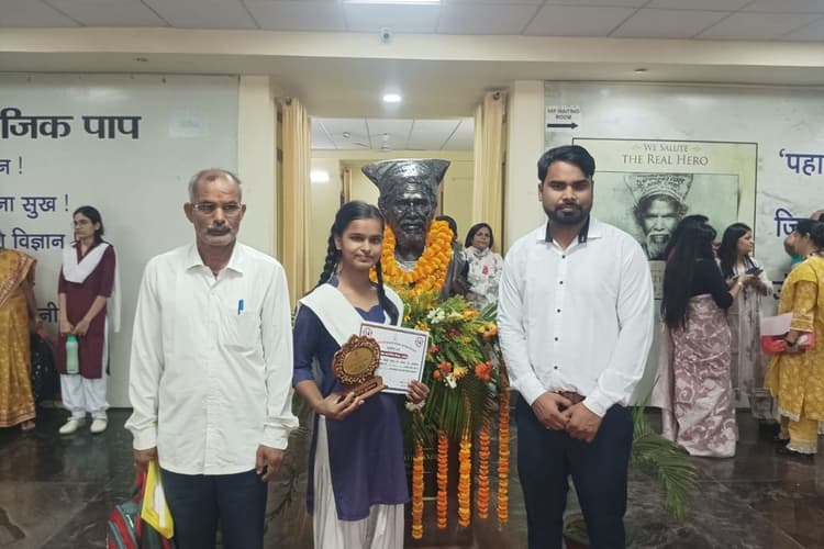 बाल श्रम विषय पर वर्षा कुमारी ने पूरे बिहार में लहराया परचम, गोपालगंज में खुशी की लहर