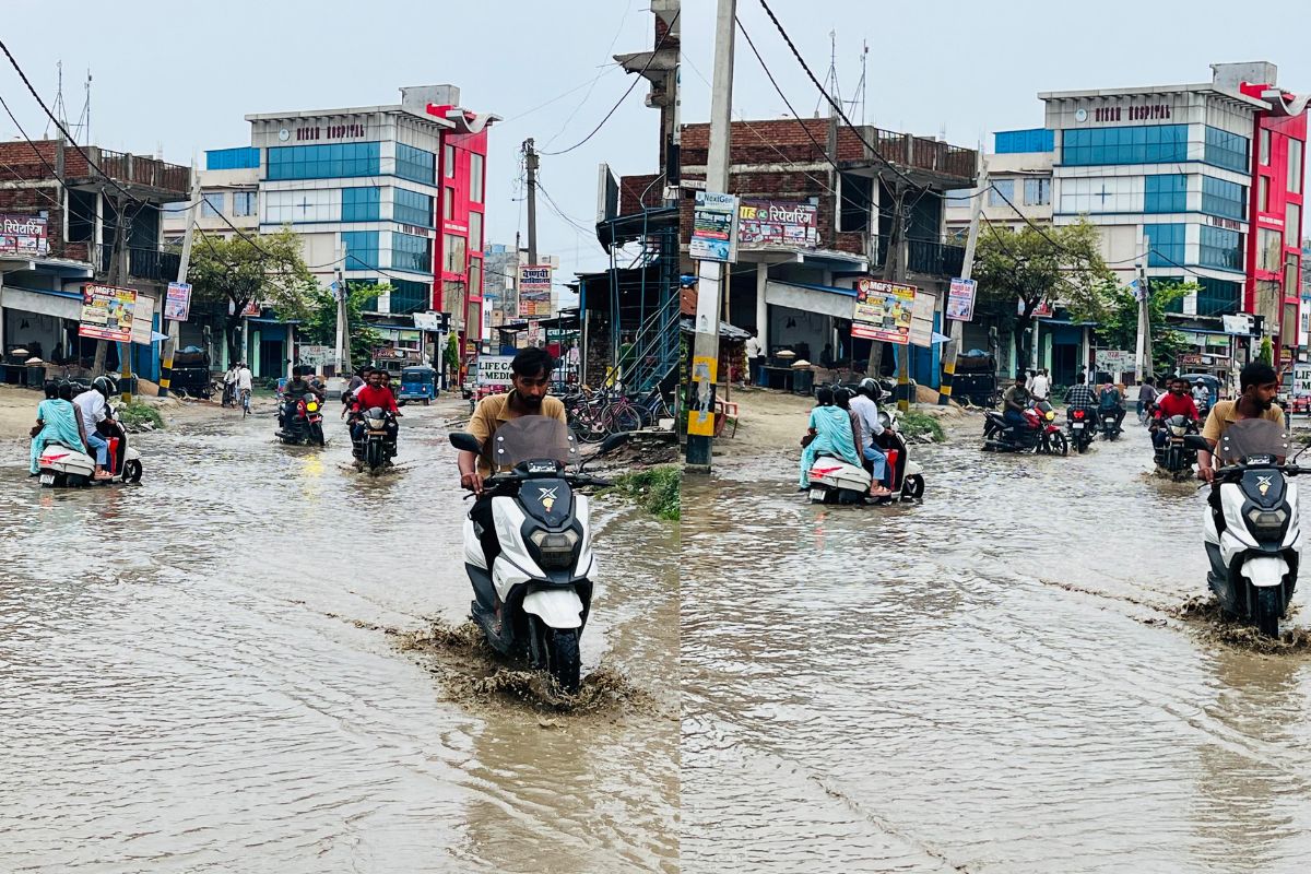 गोपालगंज के बथुआ बाजार में सड़क बनी तालाब, प्रशासन के खिलाफ लोगों में भारी नाराजगी
