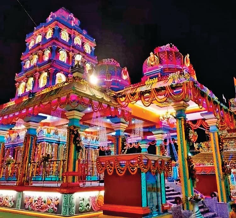 द्रविड़ स्थापत्य शैली का बेजोड़ नमूना है नवादा का गोवर्धन मंदिर, उमड़ती है श्रद्धालुओं की भीड़