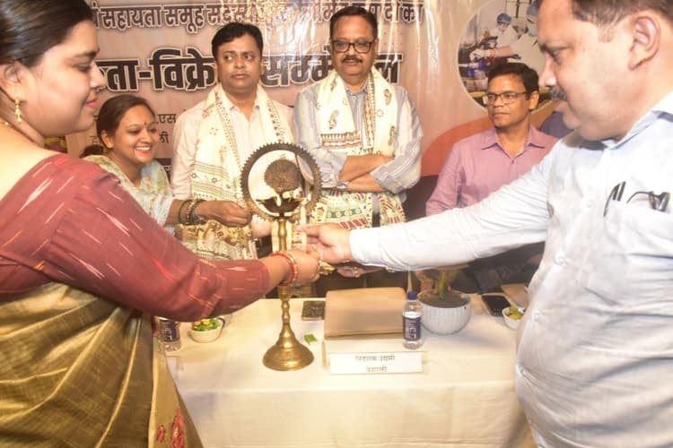 हाजीपुर में 140 महिला उद्यमी एक मंच पर, मधुग्राम ब्रांडिंग पर ₹1.08 करोड़ खर्च होंगे