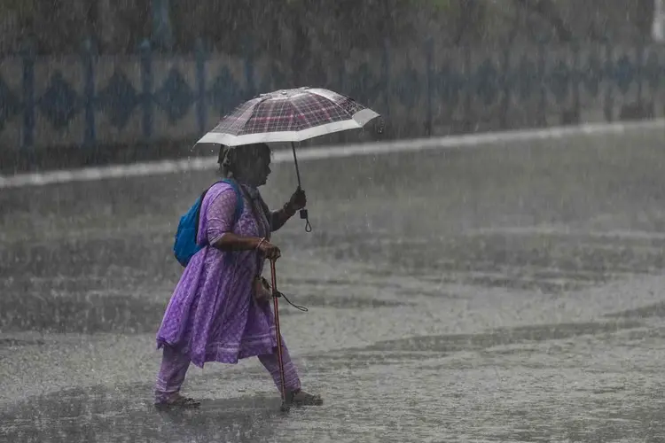 मौसम: झारखंड और बिहार में कब से आगे बढ़ेगा मॉनसून? IMD ने बारिश का अलर्ट जारी किया
