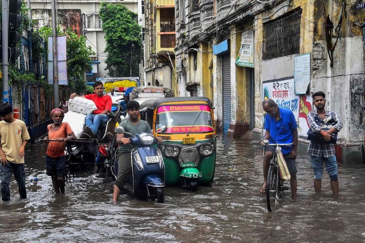 IMD Weather Alert: 16 से 21 जून तक भारी बारिश, आंधी-तूफान और बिजली कड़कने की चेतावनी