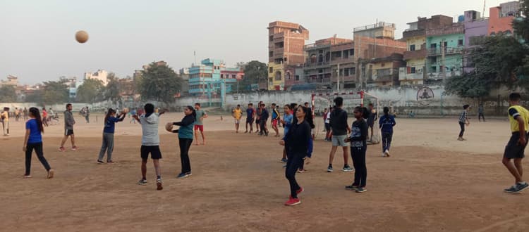 आज का मौसम : रोहतास में गर्मी के बीच बादलों की आवाजाही के आसार, मौसम रहेगा आंशिक रूप से साफ