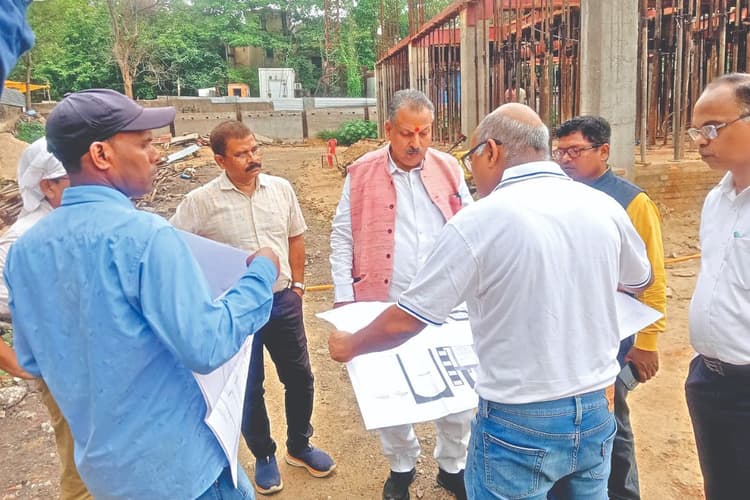 जमशेदपुर को-ऑपरेटिव लॉ कॉलेज बनेगा आदर्श गुरुकुल, हाई पावर कमेटी ने लिए अहम फैसले
