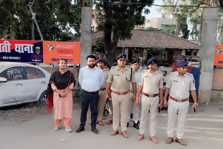 मोहर्रम को लेकर कैमूर में अलर्ट मोड पर पुलिस, कई गांवों में निकाला गया फ्लैग मार्च