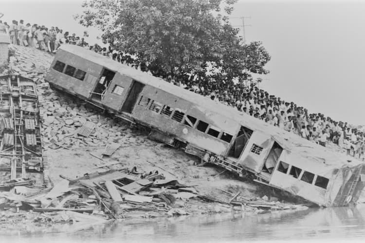 खगड़िया में जब बागमती में समा गई थी पूरी ट्रेन, 45 साल बाद भी नहीं भूलाखगड़िया का सबसे दर्दनाक रेल हादसा