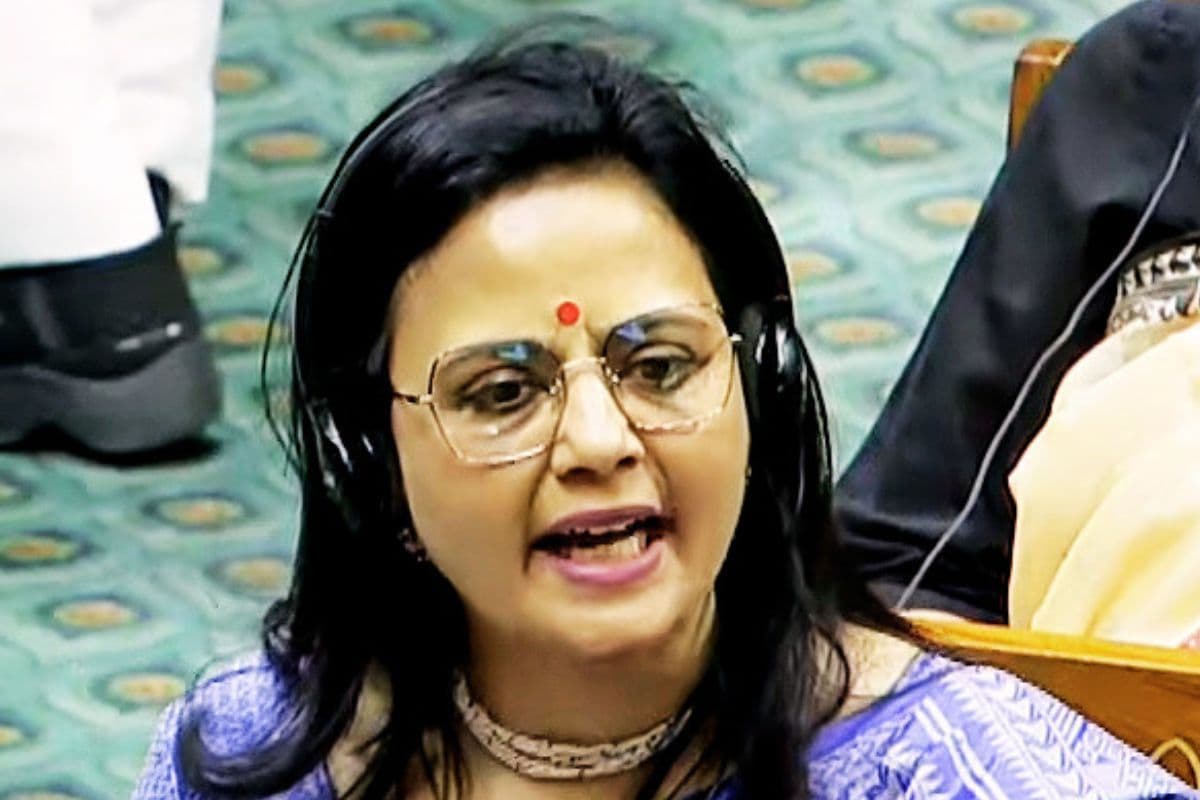 बंगाल के सियासी भूचाल पर महुआ मोईत्रा का बड़ा धमाका, तृणमूल छोड़ने वालों को बताया ‘कचरा’
