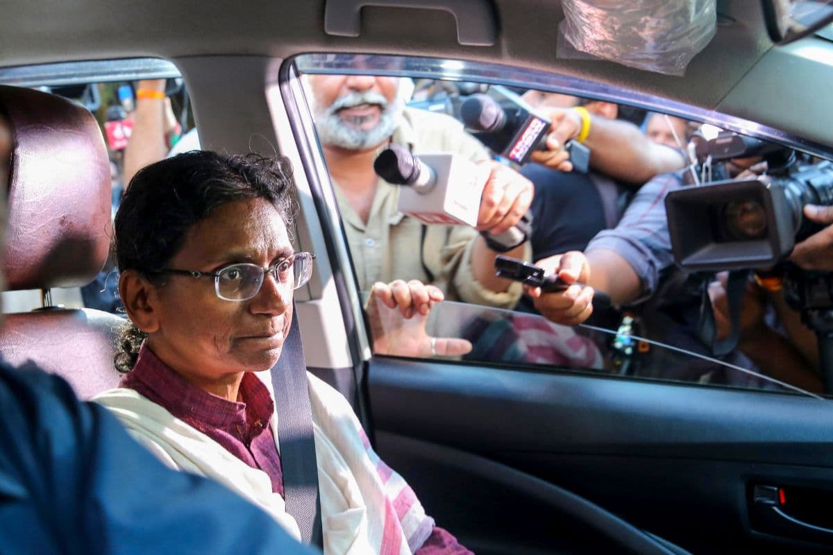 मीनाक्षी नटराजन का नामांकन रद्द, कांग्रेस बोली- 'सीट चोरी', EC दफ्तर के बाहर हंगामा, लोकतंत्र की हत्या का आरोप