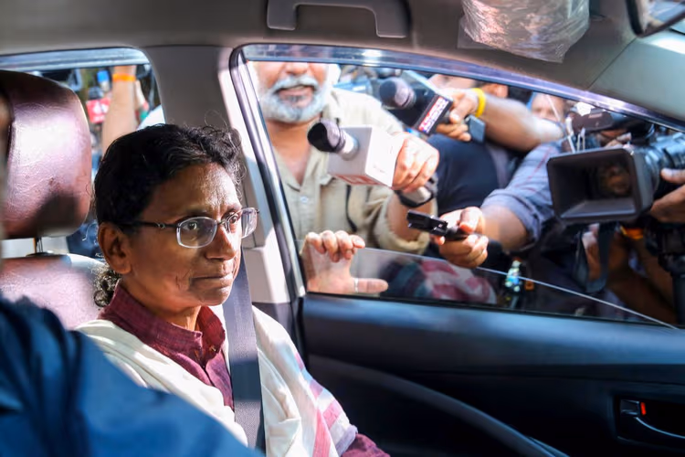 मीनाक्षी नटराजन का नामांकन रद्द, कांग्रेस बोली- 'सीट चोरी', EC दफ्तर के बाहर हंगामा, लोकतंत्र की हत्या का आरोप
