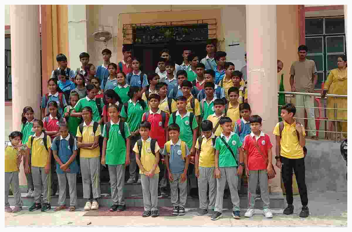 Motihari News: थांग ता प्रतियोगिता के लिए 61 खिलाड़ियों का टीम रवाना, लखीसराय में होगा मुकाबला