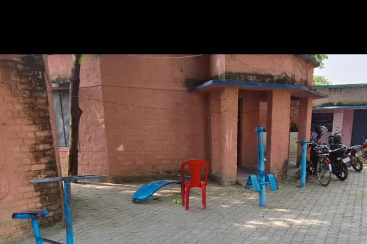 मोतिहारी: सरकारी धन की बर्बादी, एक करोड़ खर्च के बाद भी पंचायतों के ओपन जिम हुए कबाड़