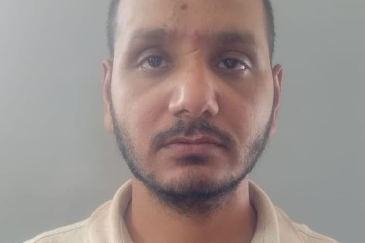 पटना में दवा कारोबार के नाम पर 2.50 करोड़ की ठगी, आरोपी आदित्य कुमार मुंबई से गिरफ्तार