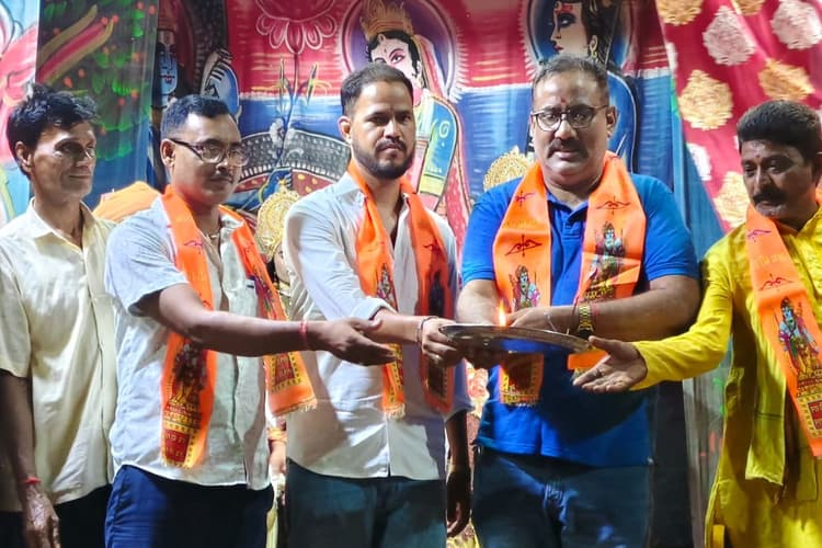 बिहार के इस जिले में हुआ भव्य रामलीला महोत्सव, अयोध्या से आई मंडली ने दी प्रस्तुति, श्रद्धालुओं की उमड़ी भीड़