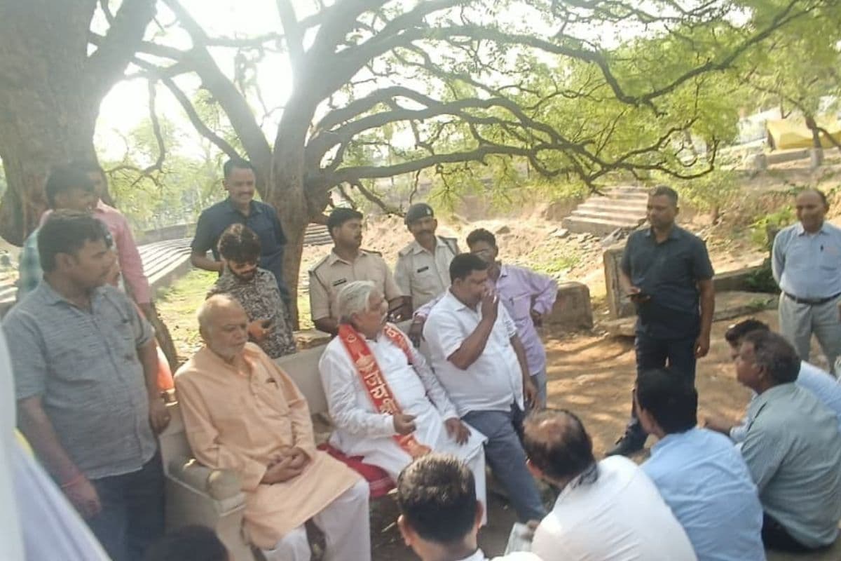 रामशिला पहाड़ पहुंचे विधानसभा अध्यक्ष, विकास कार्यों का लिया जायजा, अधिकारियों को दिए सख्त निर्देश