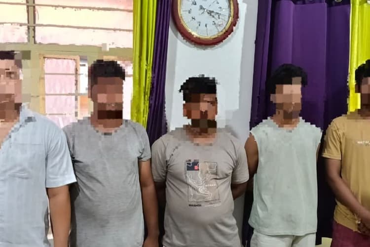 सीवान पुलिस ने एक साथ सुलझाए 3 चोरी कांड, 5 आरोपित गिरफ्तार, CCTV ने खोला राज