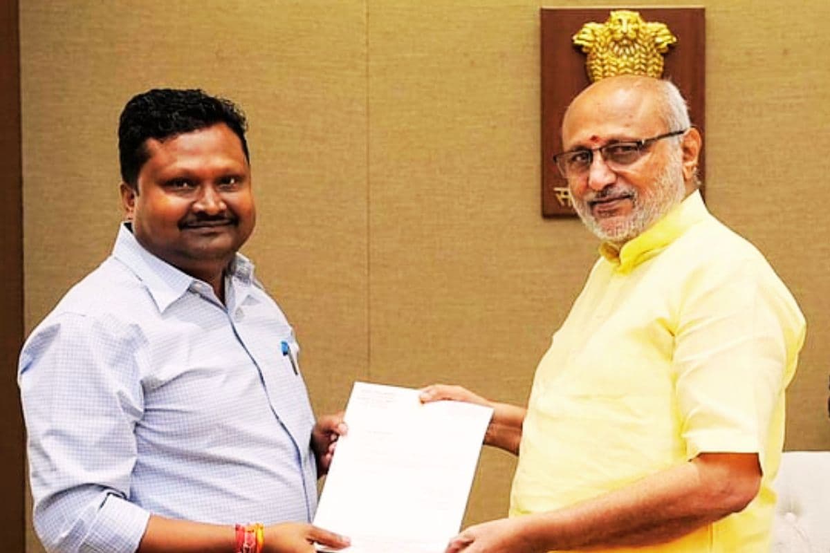 ममता बनर्जी को उत्तर बंगाल में लगा सबसे बड़ा झटका, इस नेता के इस्तीफे से संकट में टीएमसी का वजूद