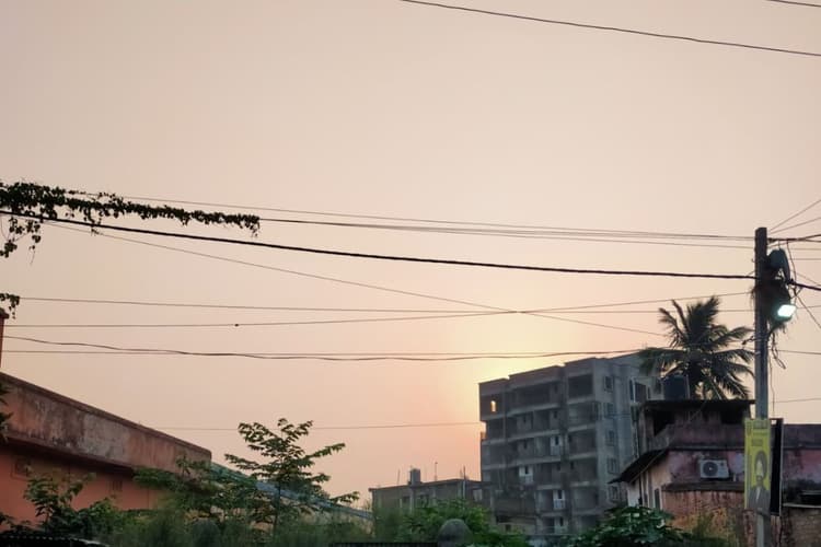 घर से निकलने से पहले हो जाएं सावधान, पूर्णिया में आंधी, बिजली और बारिश का अलर्ट