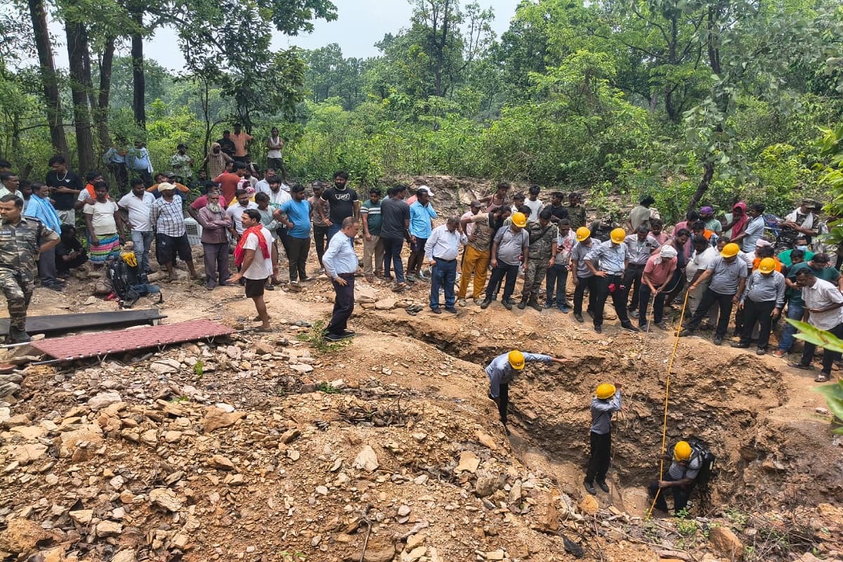 रामगढ़ के अरगड्डा में अवैध खनन बना काल, कोयला खोदने के दौरान चार लोगों की मौत