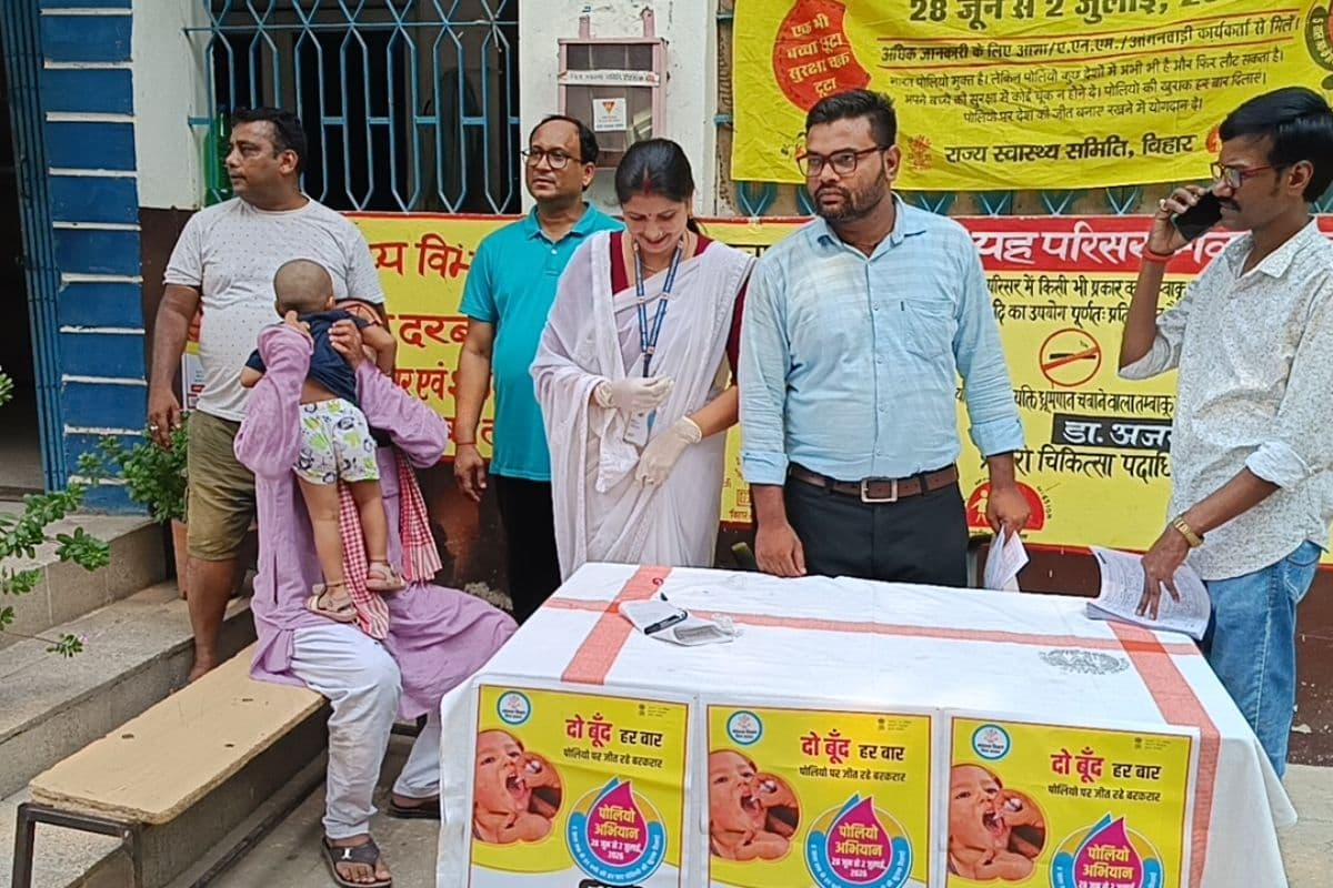 रोहतास में पल्स पोलियो अभियान शुरू, 30 हजार बच्चों को पिलाई जाएगी पोलियो की दो बूंद