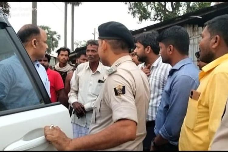 सहरसा के खोचरदेवा में पेयजल संकट गहराया, ग्रामीणों ने डीएम से लगाई गुहार