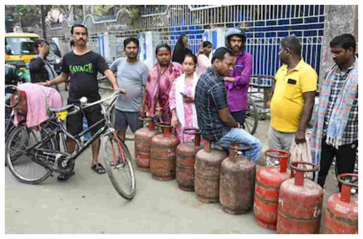 समस्तीपुर: रसोई गैस के लिए लोग जला रहे खून, कड़ी धूप में लाइन से उपभोक्ता परेशान