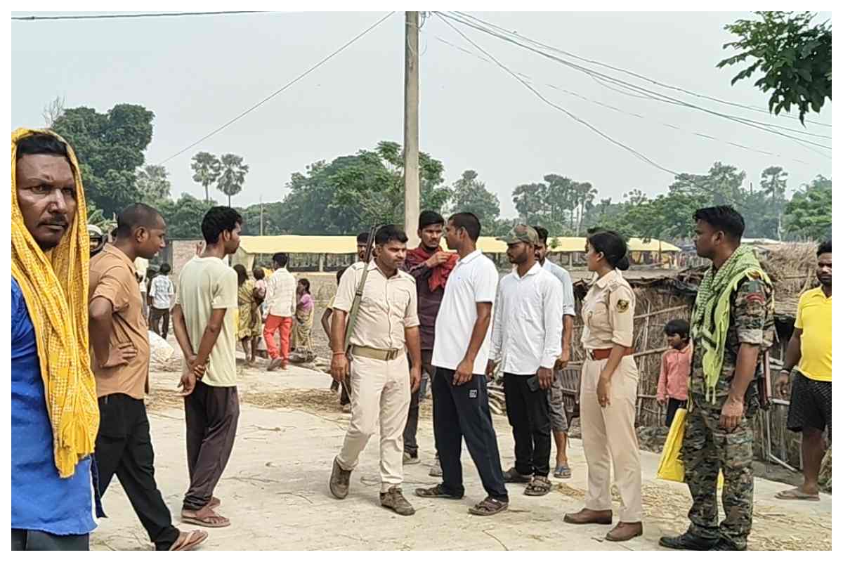 सड़क किनारे खड़े युवक को तेज रफ्तार वाहन ने रौंदा, 12 घंटे तक ठप रहा NH-122B