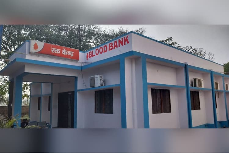 रक्तदान के लिए आगे आ रहे लोग, 6 साल में सरायकेला ब्लड बैंक में 8624 यूनिट रक्त जमा